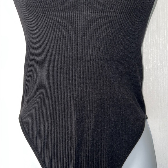 Compression bodysuit - Picture 3 of 5